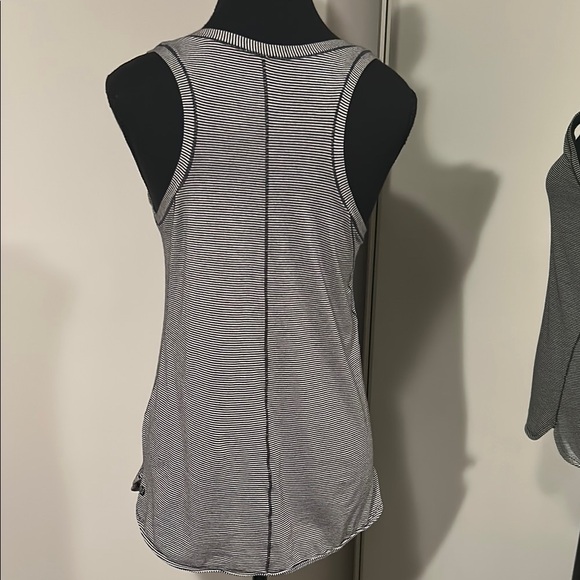 Lululemon Racer Back Top - Picture 2 of 5